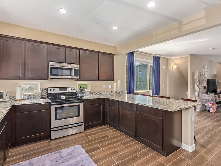 2150 W Alameda Rd #1325 — Photo 12