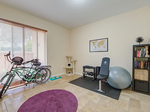 5th image of 5018 S Harbor Isles Dr