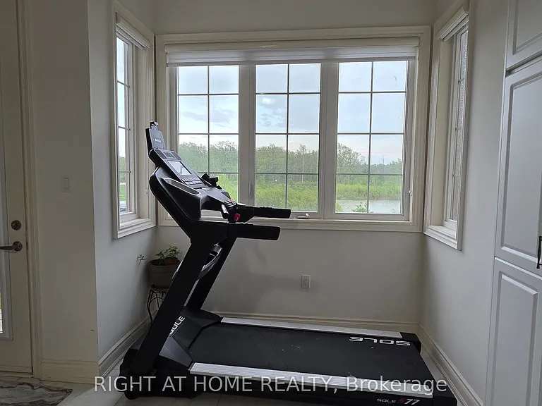 118 Great Falls Blvd — Photo 5
