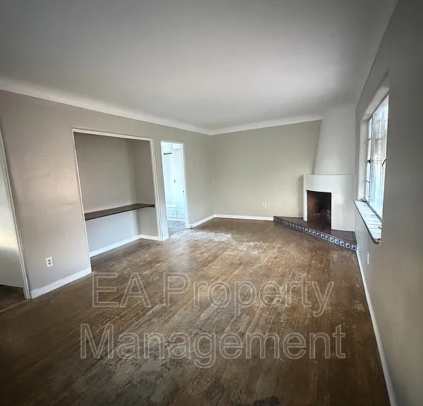 414 Pine St SE #3 — Photo 2