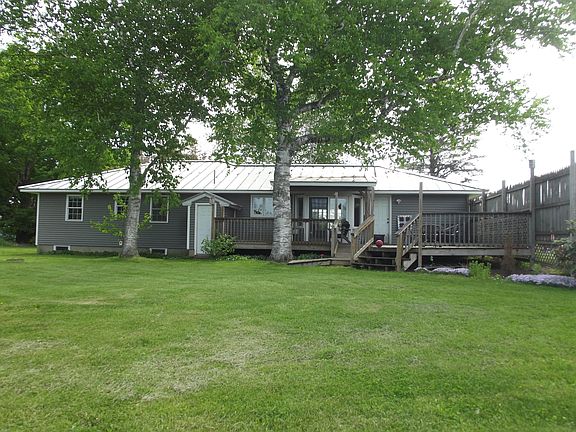3rd image of 225 Skowhegan