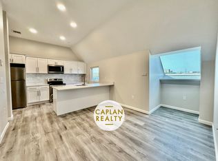 94 Olive St #302, New Haven, CT 06511