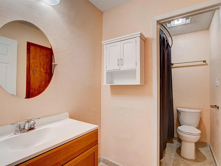 10621 Lanshire Dr #A — Photo 12