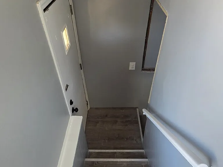 13818 Courtland Ave — Photo 6