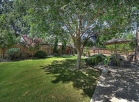 2nd image of 2608 Blue Jay Ct