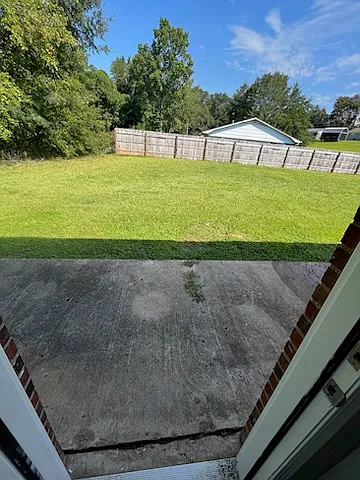277 Turner St — Photo 2