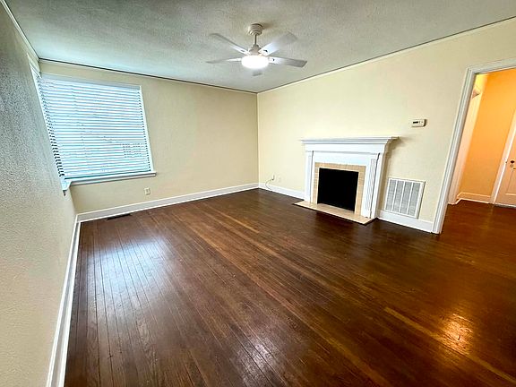 2nd image of 1501 Main St