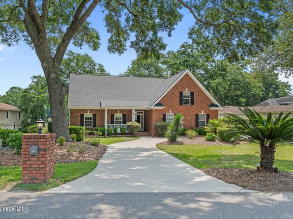 550 Sunset Lakes Boulevard SW, Sunset Beach, NC 28468