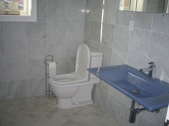 2nd bathroom