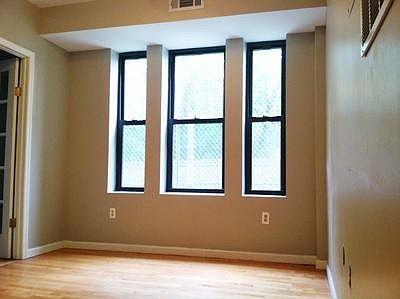 2nd image of 303 Quincy St #2