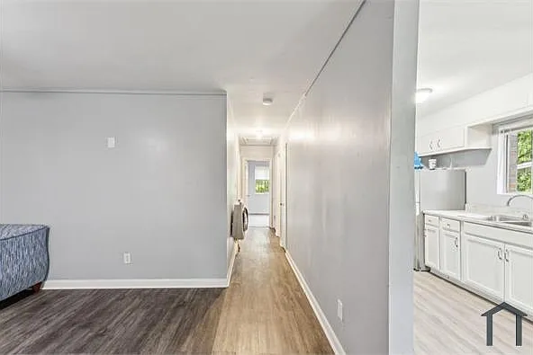 917 Court T — Photo 7