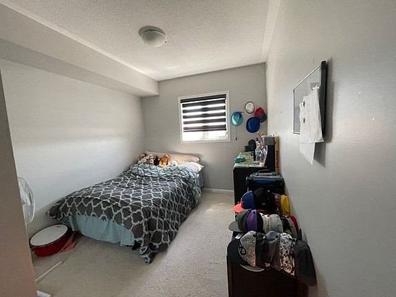 4th image of 70 Baycliffe Cres Unit 404