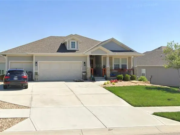 19610 W 115th Ct, Olathe, KS 66061