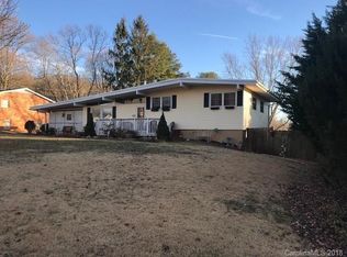 67 Round Top Rd, Asheville, NC 28803