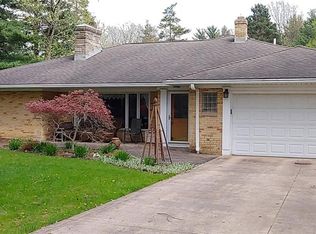 12887 W Linden Ln, Parma, OH 44130