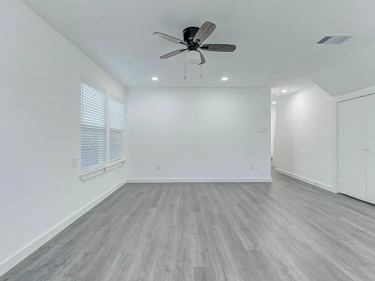 8218 Bigwood St #B — Photo 7