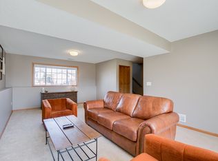 1250 Parkside Ln, Waconia, MN 55387