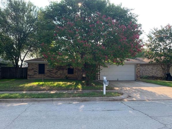 7304 Meadowbrook Dr