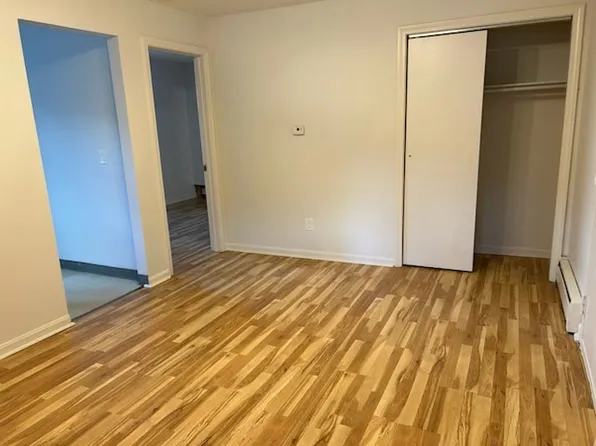 62 Main St, Thomaston, CT