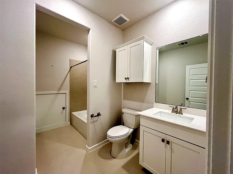 23707 Montclair Forest Trl — Photo 26