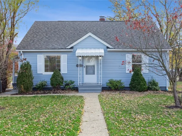 21 S Oak St, Fairchance, PA 15436