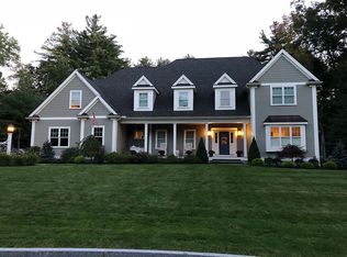 24 Arlington Ln, Walpole, MA 02081