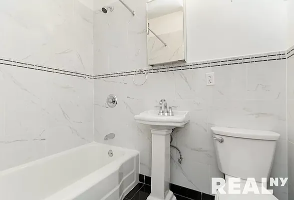 Rented by REAL New York | media 9