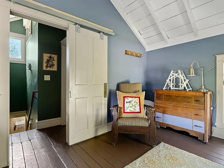 205 N Elm St — Photo 19