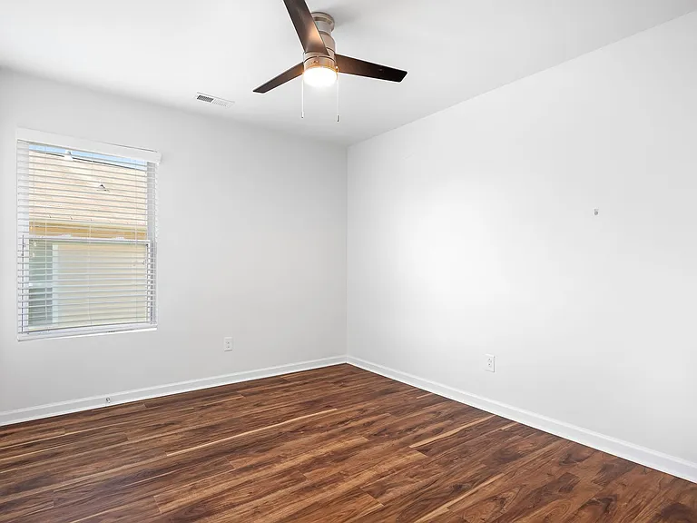 2059 Blue Iris Dr — Photo 32