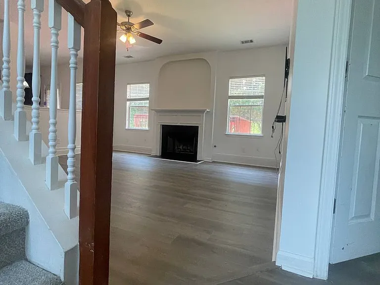 520 Lakeridge Ct — Photo 18