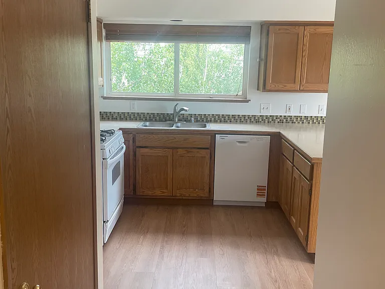 9741 Woodlawn Ave N #C — Photo 5