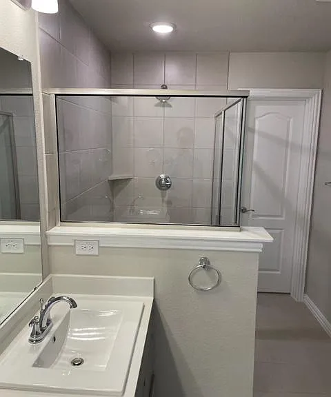 3714 Malibu Dr — Photo 17