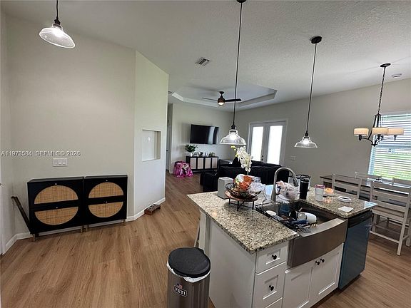 5th image of 1818 Inwood Rd