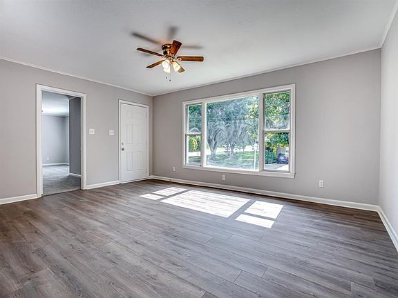 4th image of 3129 Jane Ln