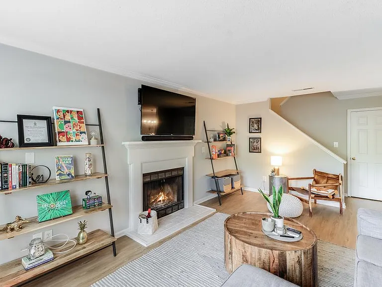 1050 Planters Pl — Photo 26