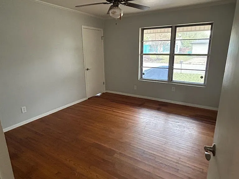 702 N Rita St — Photo 4