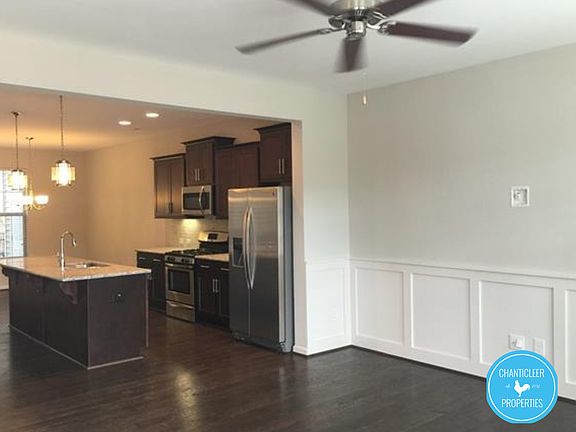 3rd image of 1106 Urbane Ct