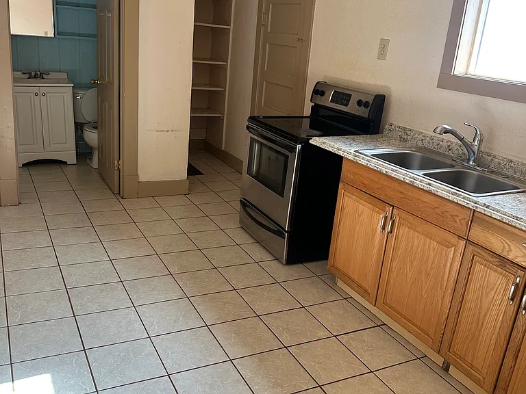 1434 Normal Ave — Photo 4