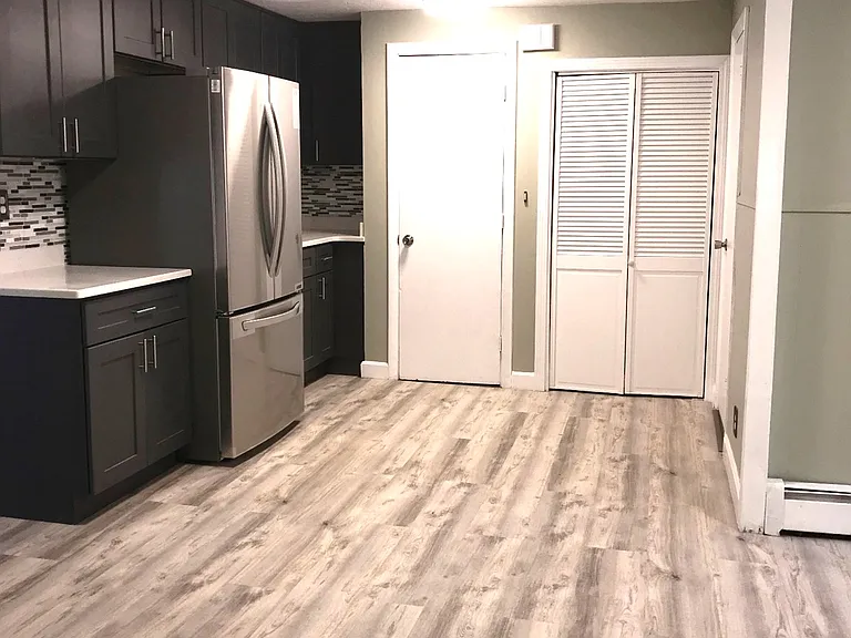 7 Robinson St #1 — Photo 2