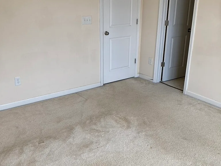 10424 Benfield Rd — Photo 19