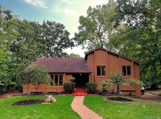 36669 W Lyman Rd, Farmington Hills, MI 48331