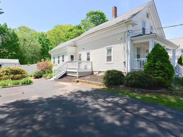 8 Grant St, Milford, MA 01757