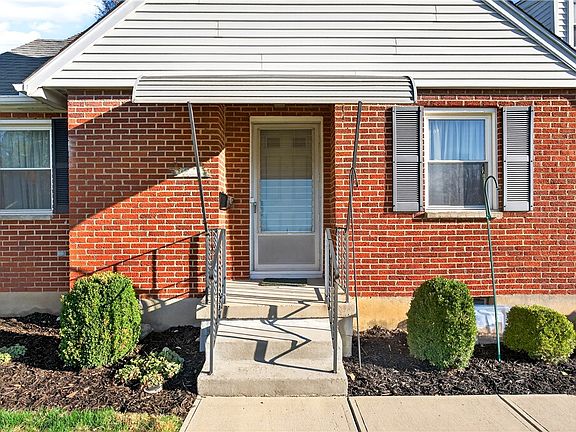 4th image of 1237 Laurelwood Rd