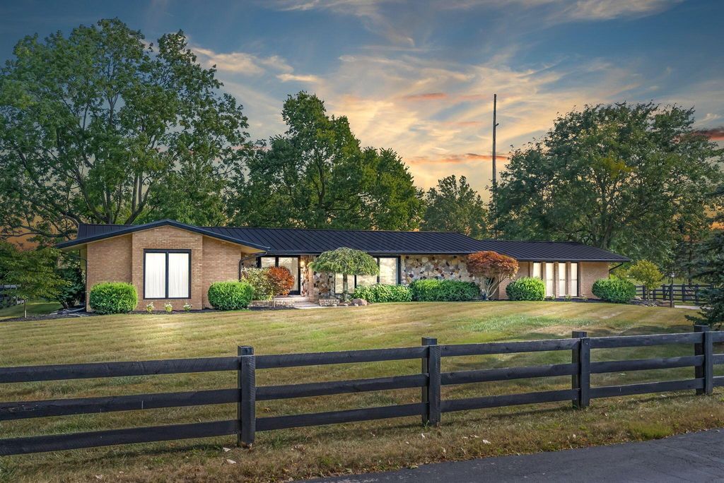 Real estate listing image