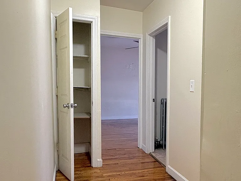 300-302 Lexington St #1 — Photo 6