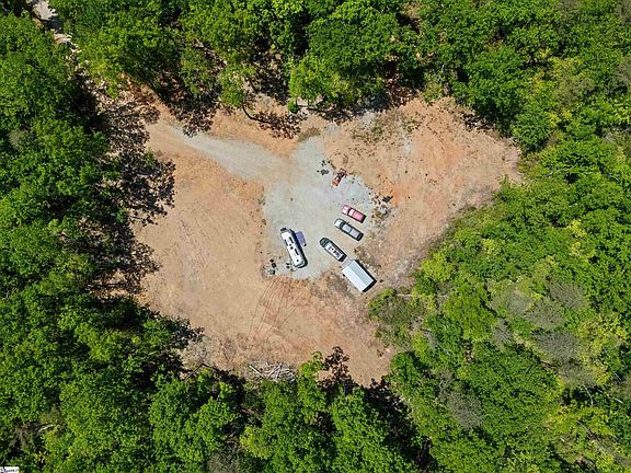 3rd image of 120 Chestnut Mountain Rd