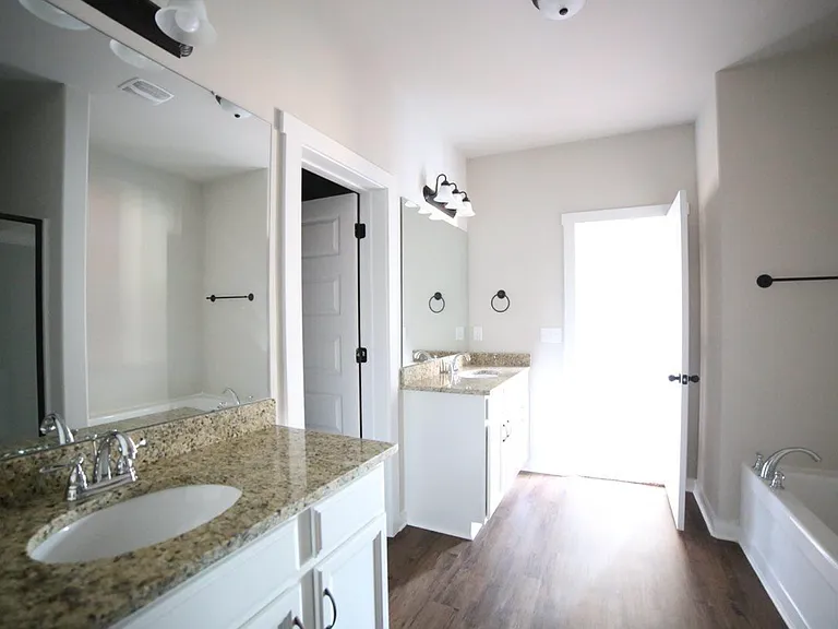 6410 Midtowne Ln NW — Photo 20