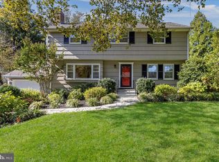 28 Forester Dr, Princeton, NJ 08540