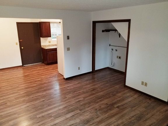 4th image of 1240 S Lone Tree Rd APT 4