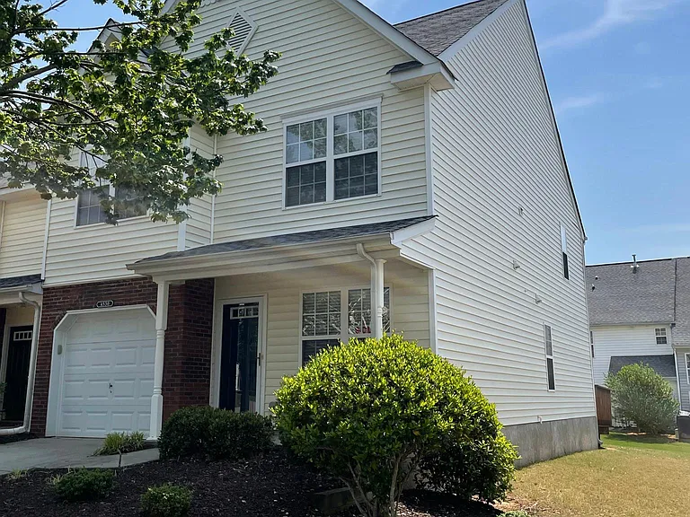 Side of House. End Unit. Quiet